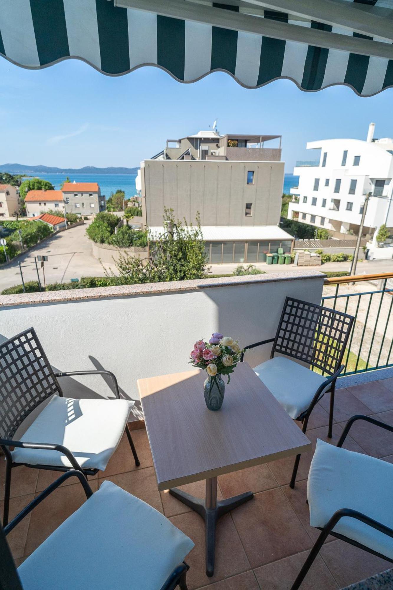 Leisure Apartment
