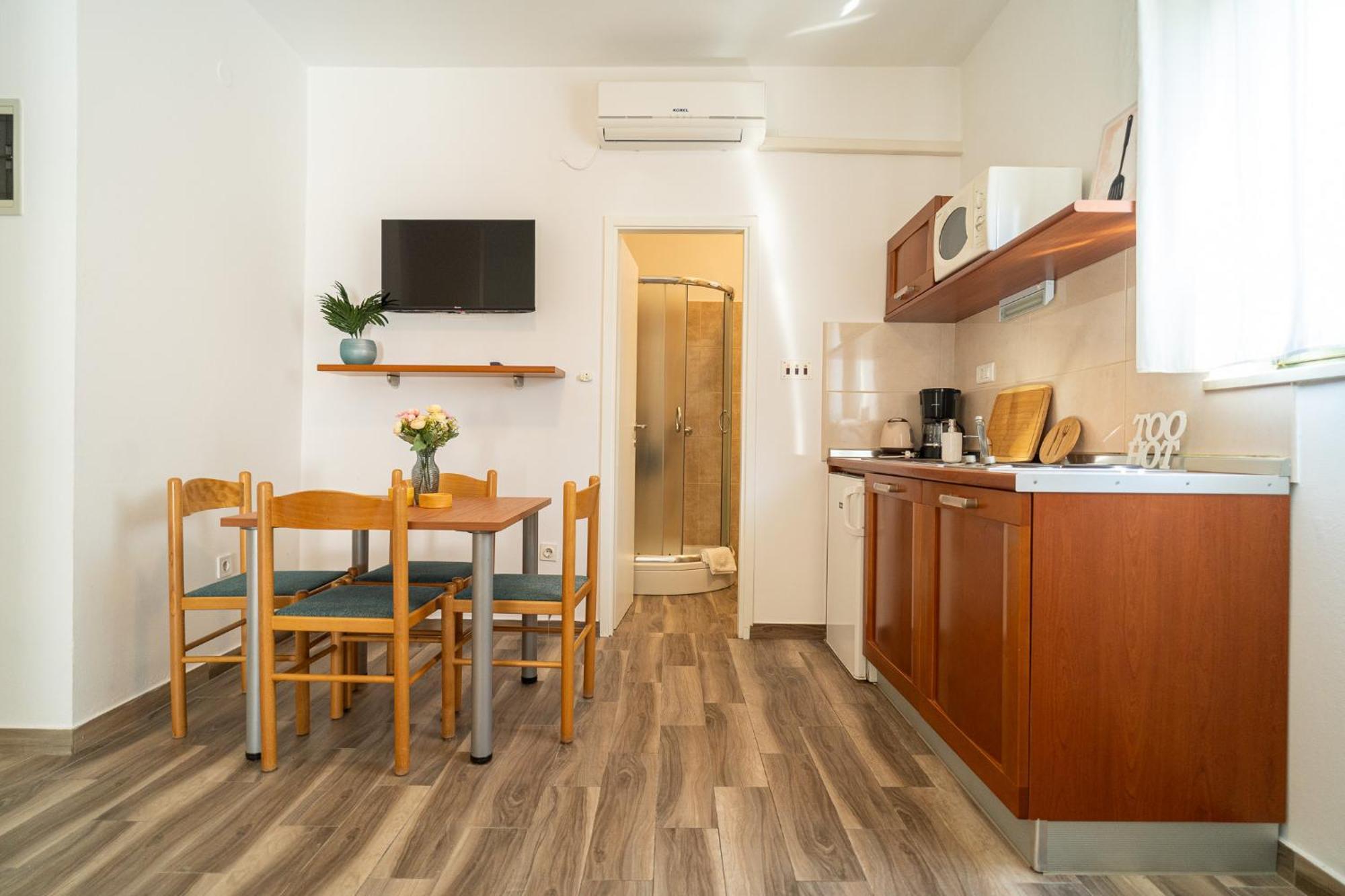 Apartment Leisure