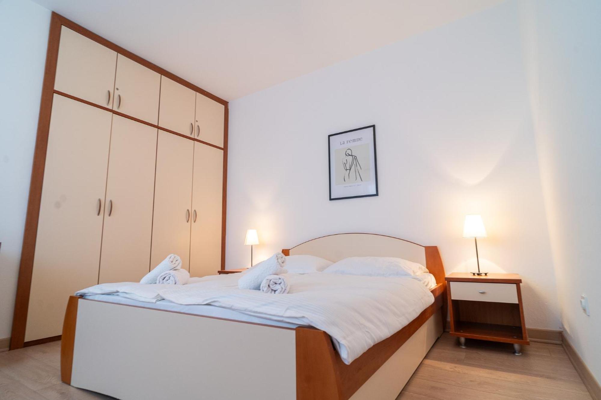 Leisure Apartment
